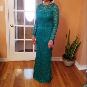 Emerald green long sleeve dress